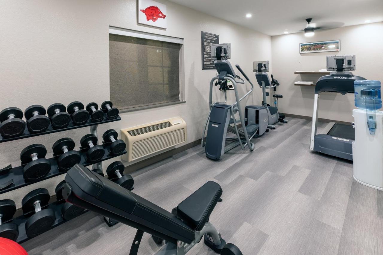 | Candlewood Suites Fayetteville, an IHG Hotel