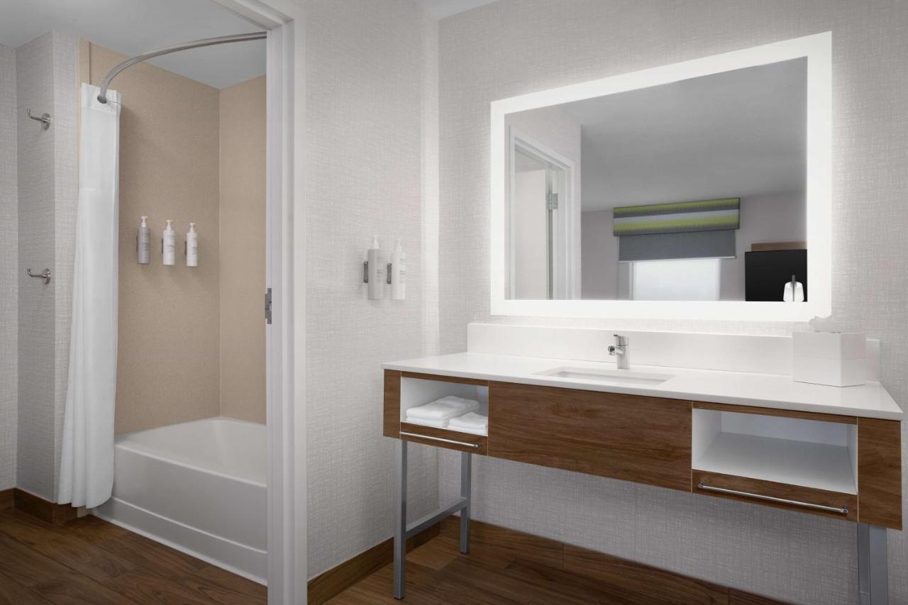 King Studio - Non-Smoking at Hampton Inn Yorkville