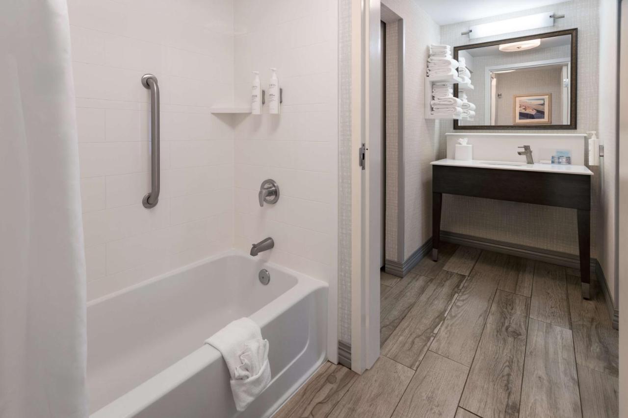 | Hampton Inn & Suites Wells-Ogunquit