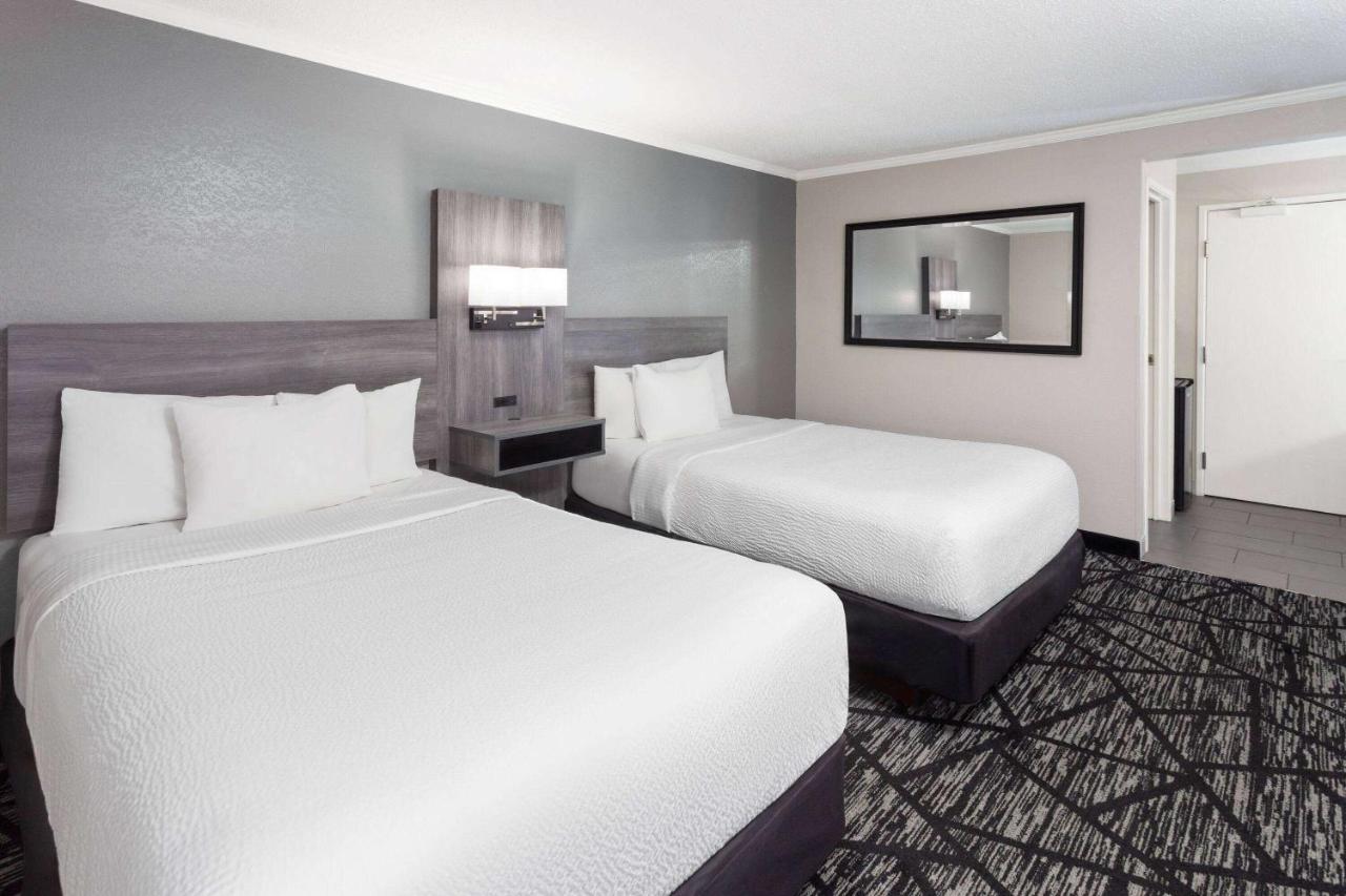 Deluxe Double Room with Two Double Beds at La Quinta Inn by Wyndham Cleveland Independence
