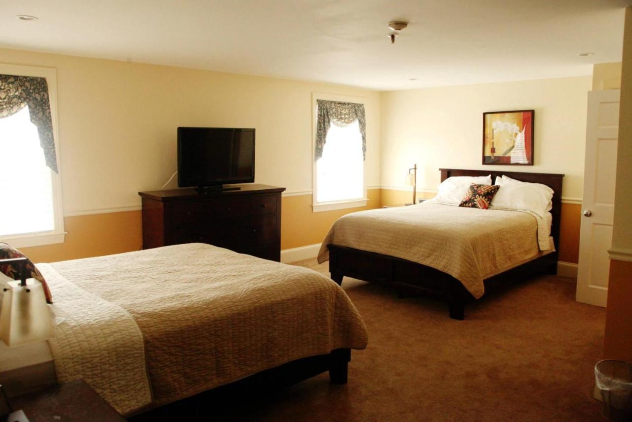 | Joseph Ambler Inn