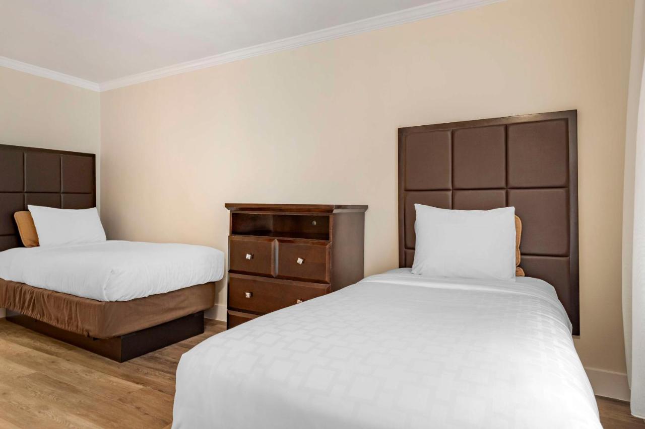  | Best Western Carmel's Town House Lodge