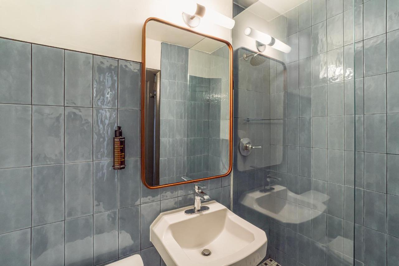 Standard Quadruple Room at Freehand Miami
