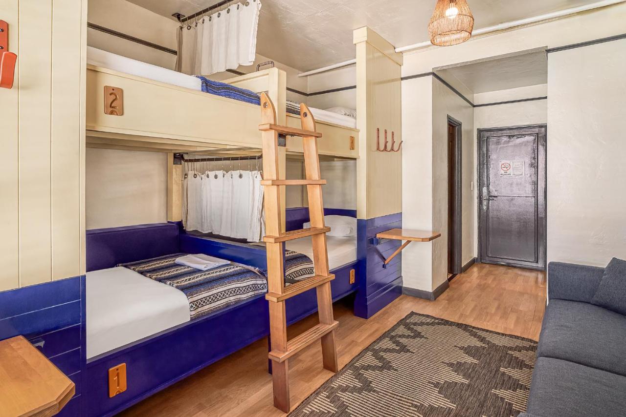 Standard Quadruple Room at Freehand Miami