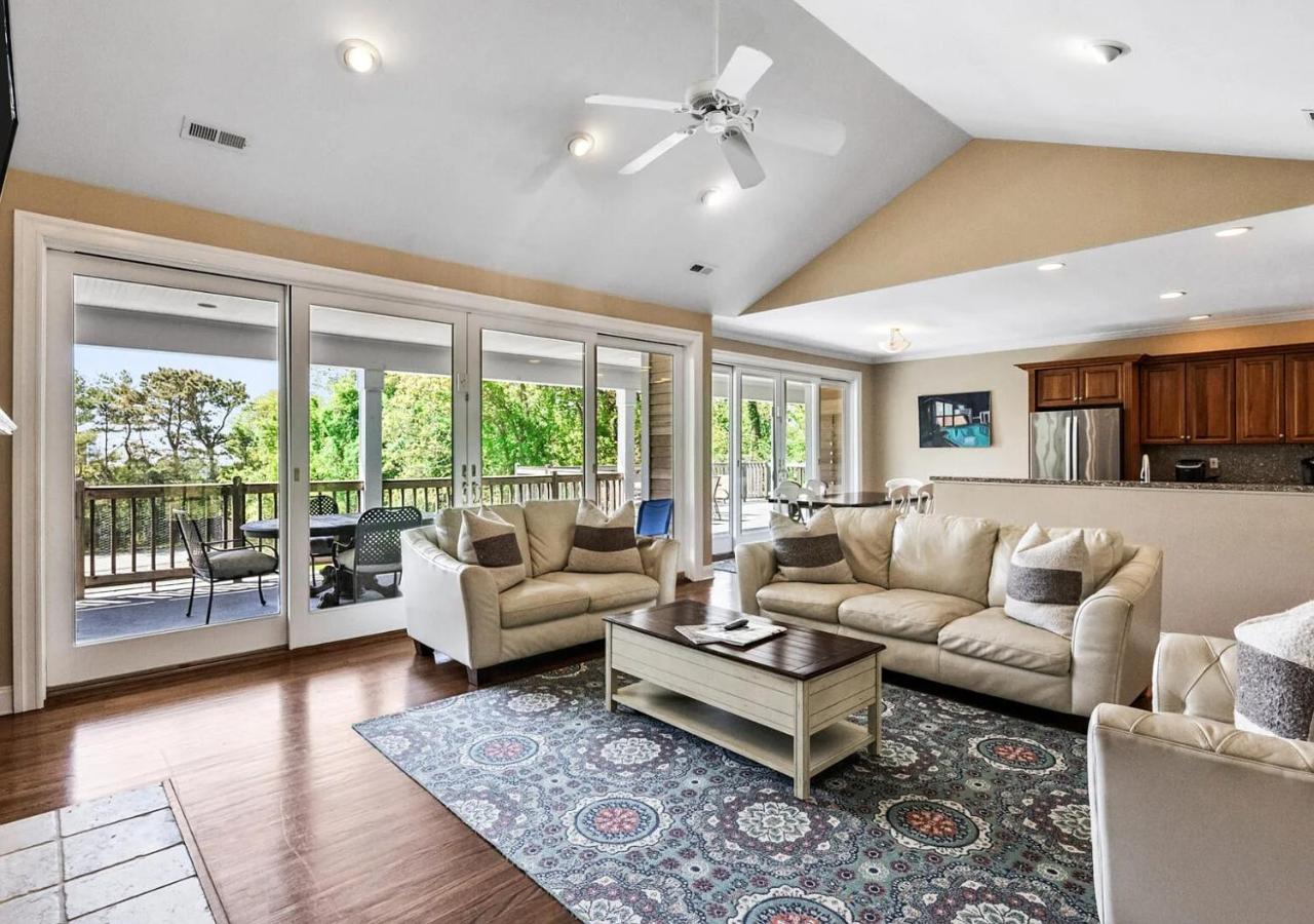 | Villa Skylar