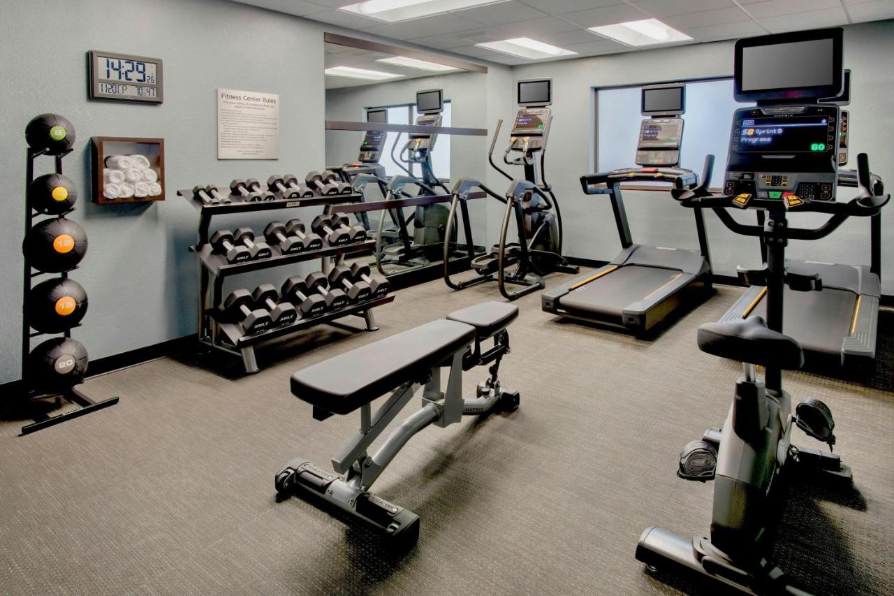 | Courtyard by Marriott Mt. Laurel