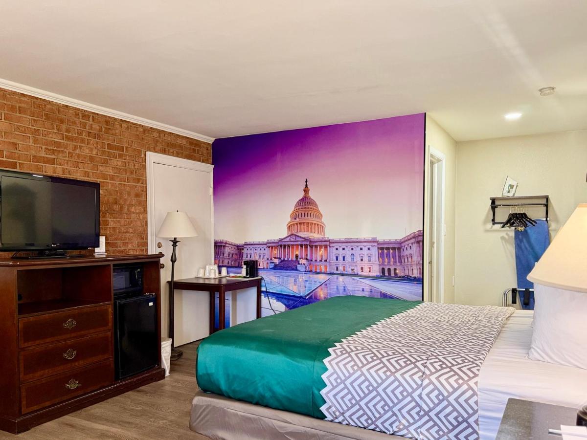  | Governor House Inn Arlington/Falls Church