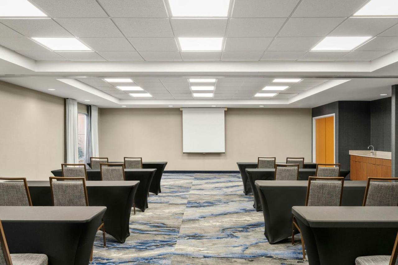 | Fairfield Inn & Suites by Marriott Birmingham Fultondale/I65