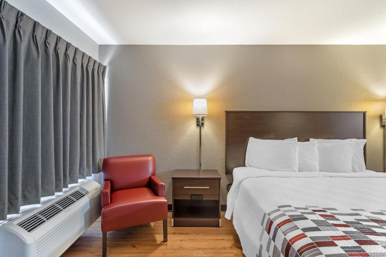 Superior King Room - Non-Smoking at Red Roof Inn Ft Pierce