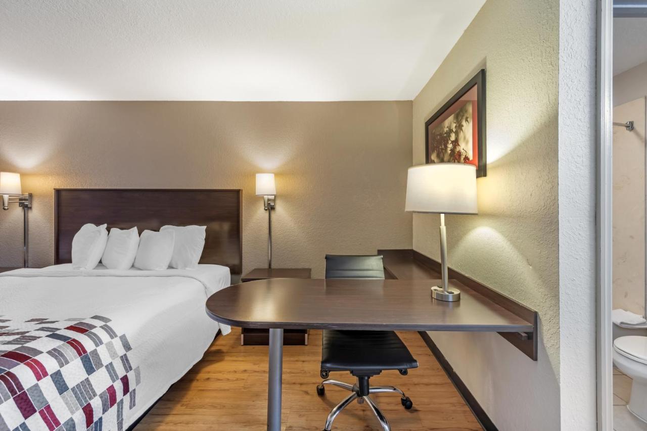 Superior King Room - Non-Smoking at Red Roof Inn Ft Pierce