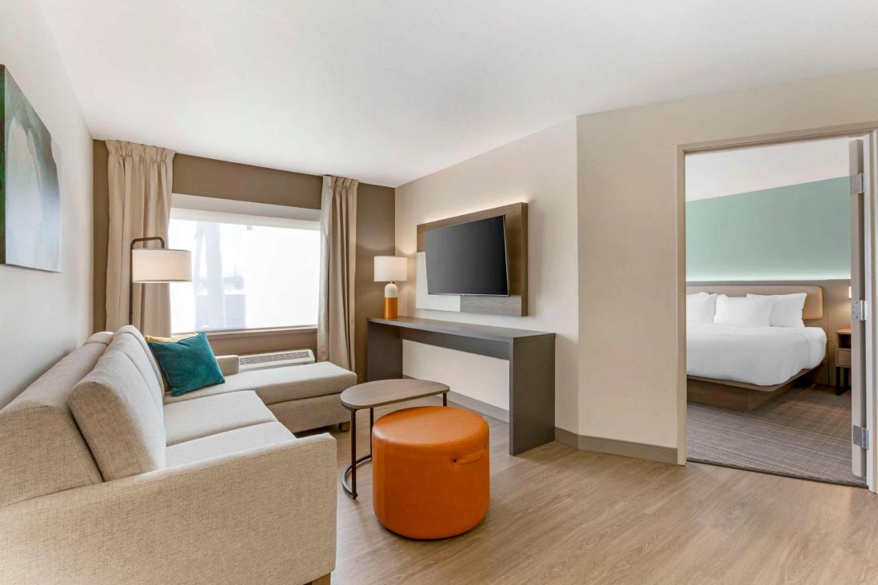  | Comfort Suites At Tucson Mall