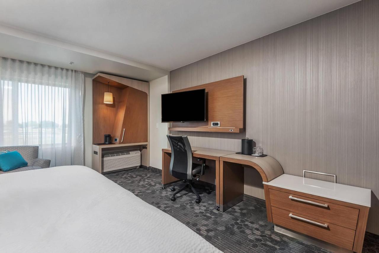 | Courtyard by Marriott Ardmore