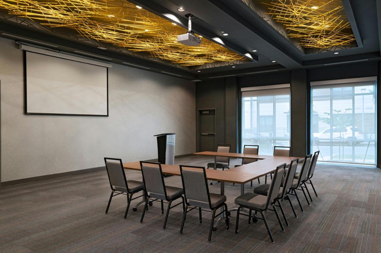 | Aloft Austin Southwest
