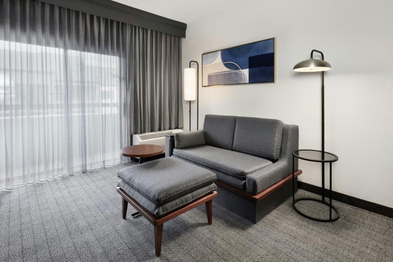 King Room at Courtyard by Marriott Atlanta Duluth/Gwinnett Place