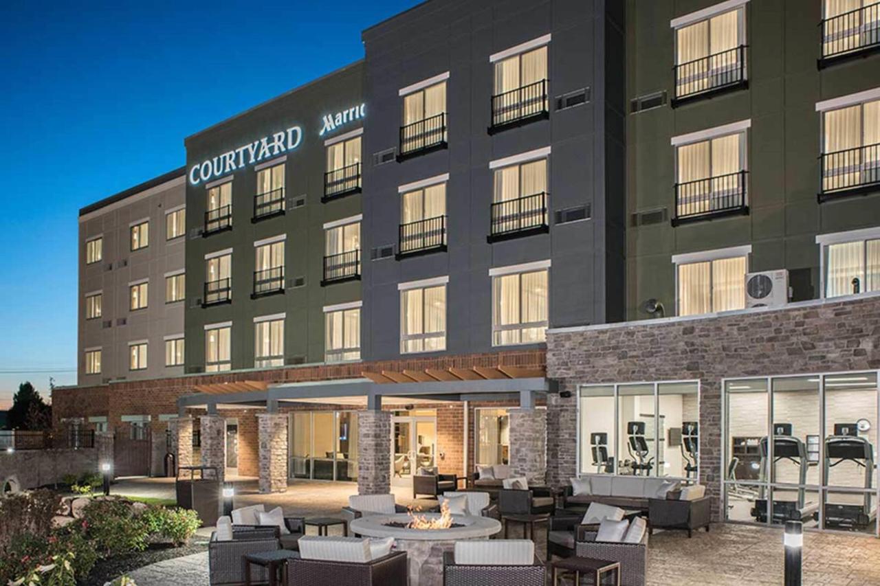 | Courtyard by Marriott Albany Clifton Park