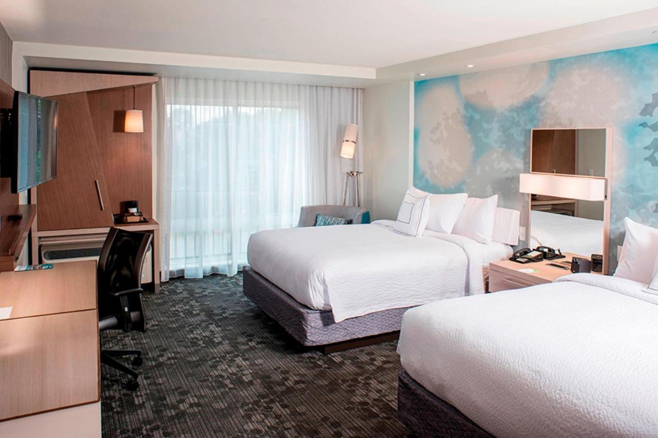 | Courtyard by Marriott Albany Clifton Park