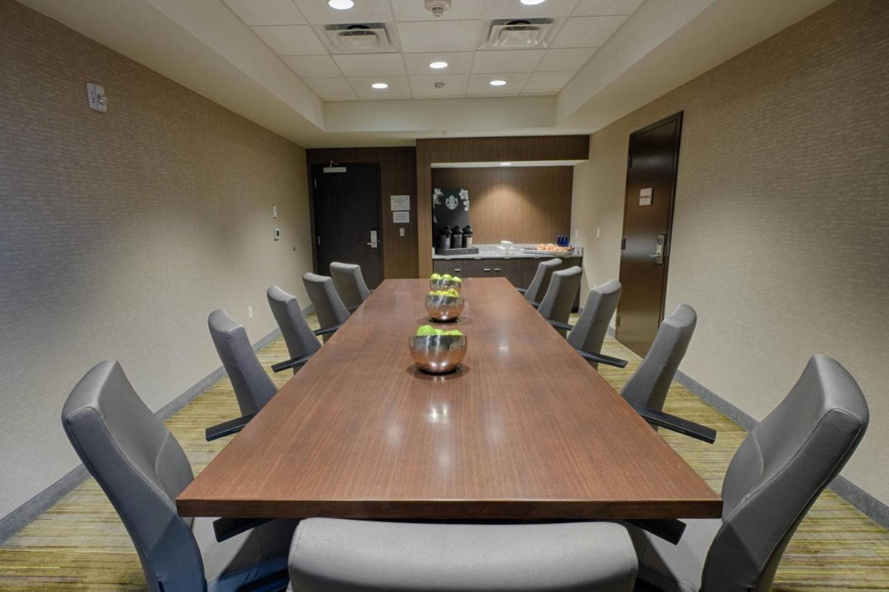 | Courtyard by Marriott Albany Clifton Park