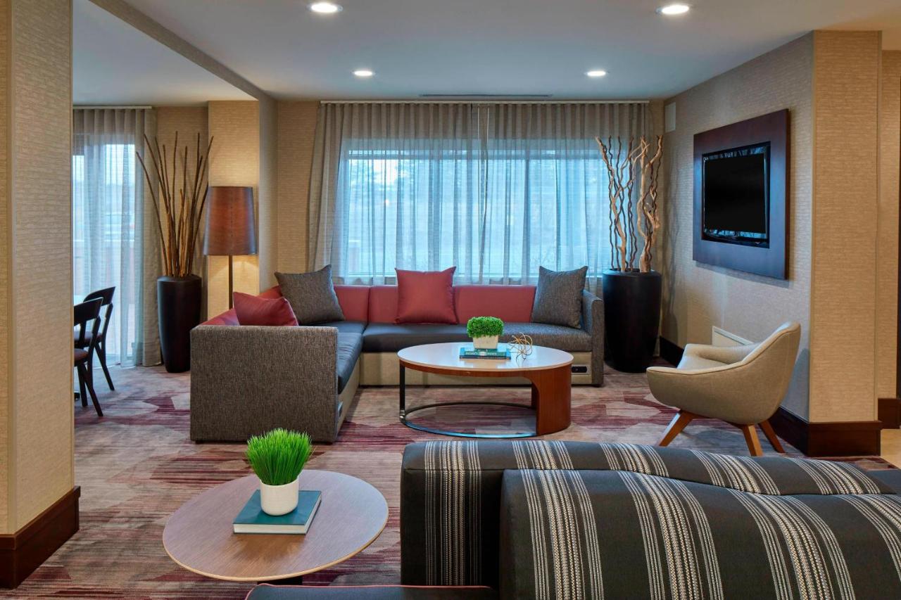 | Courtyard by Marriott Albany Thruway