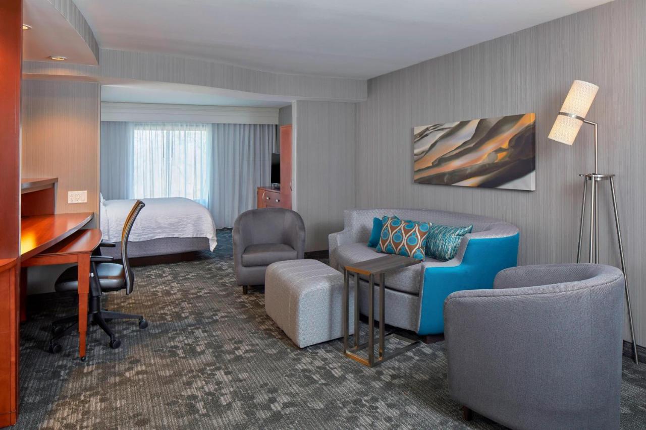 | Courtyard by Marriott Albany Thruway