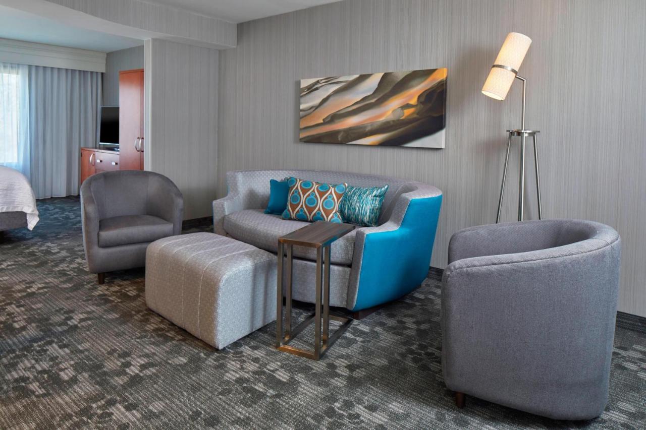 | Courtyard by Marriott Albany Thruway