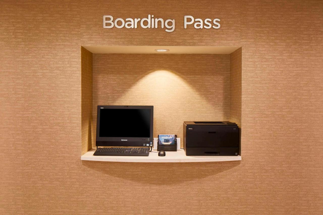 | Courtyard by Marriott Albany Thruway