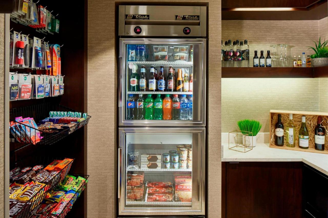 | Courtyard by Marriott Albany Thruway