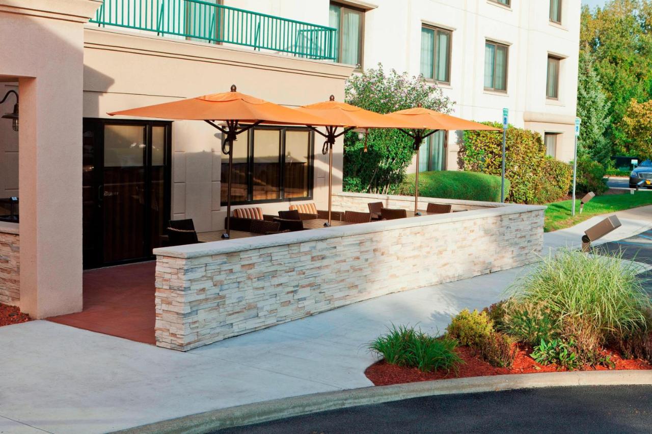 | Courtyard by Marriott Albany Thruway