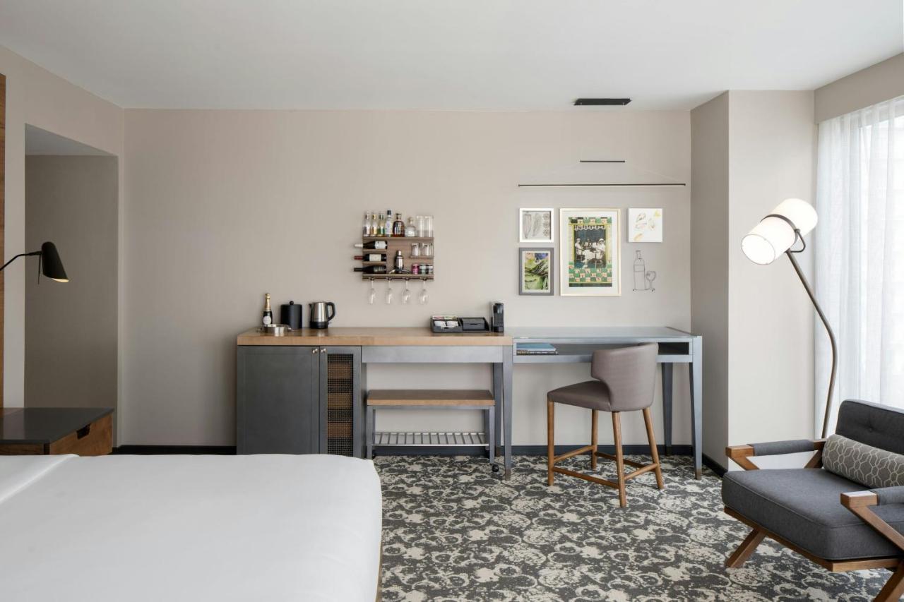 Corner King Room with City View at Epicurean Atlanta, Autograph Collection