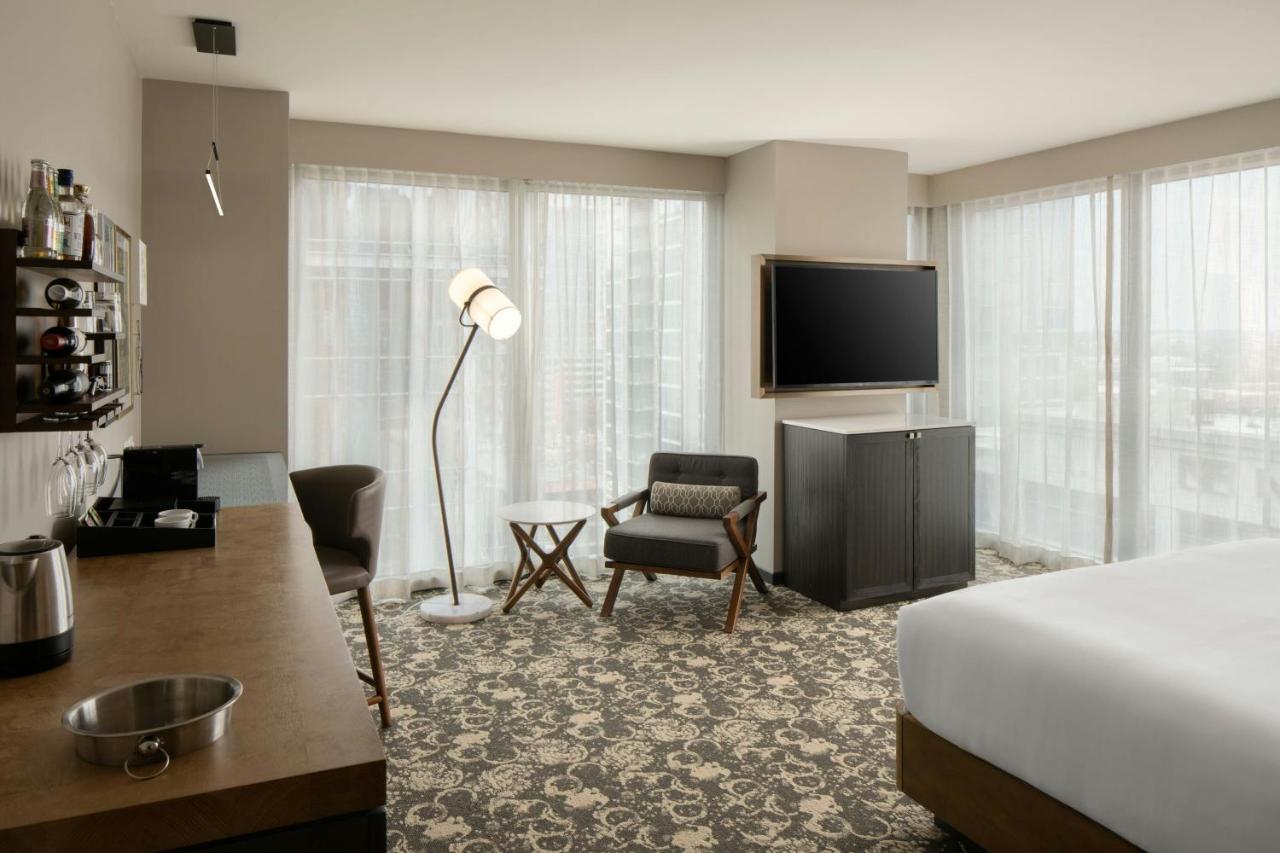 Corner King Room with City View at Epicurean Atlanta, Autograph Collection