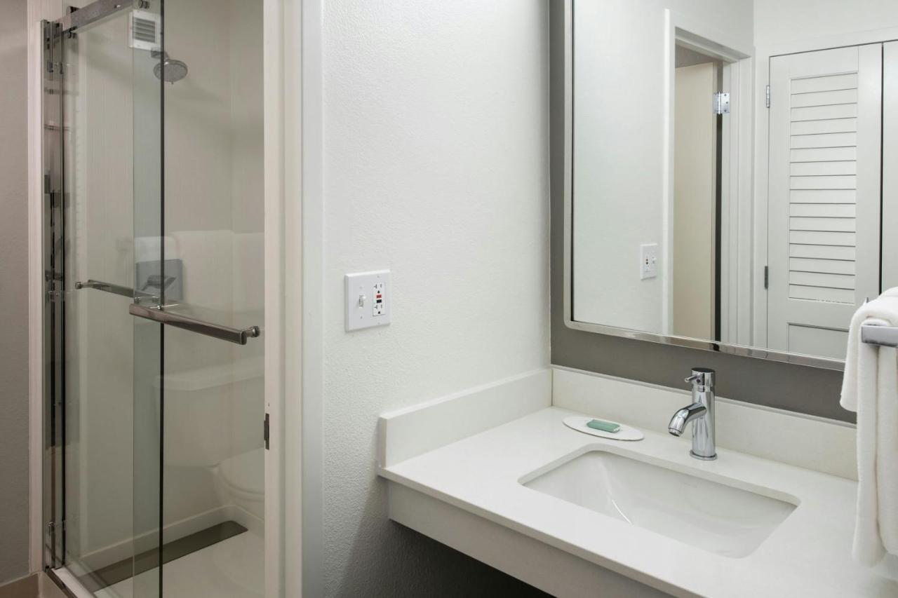 | Courtyard by Marriott Annapolis