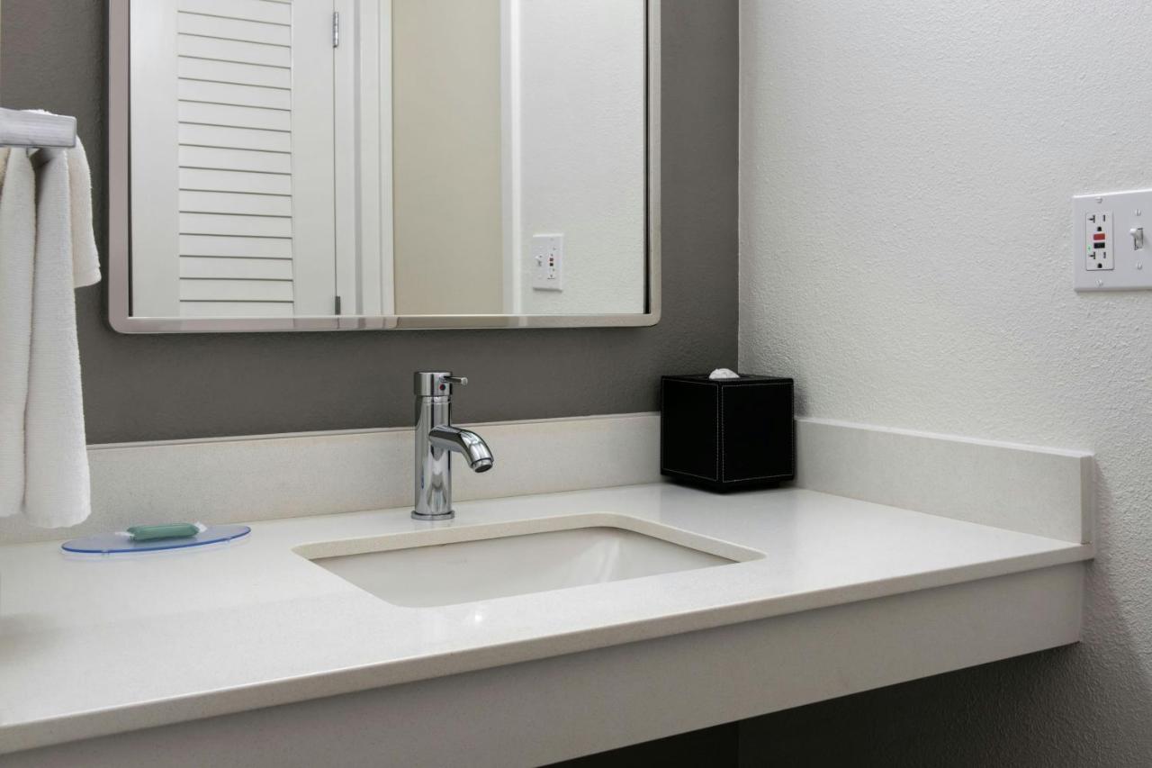 | Courtyard by Marriott Annapolis