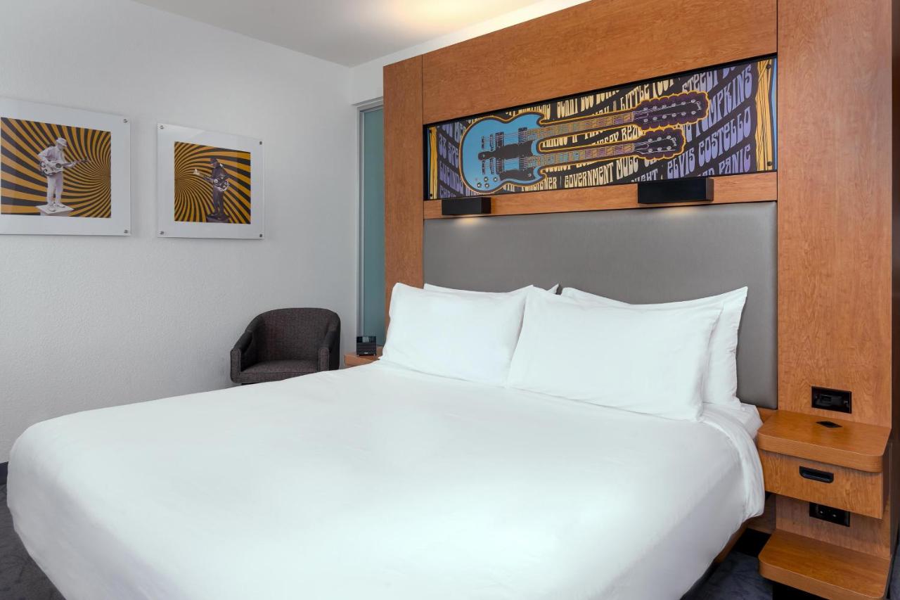 King Room with Mountain View and Pool Access at Aloft by Marriott Asheville Downtown