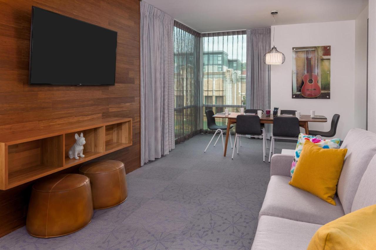 | Aloft Asheville Downtown