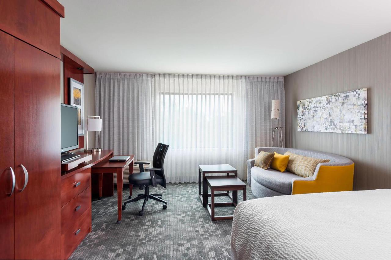 | Courtyard Kalamazoo Portage