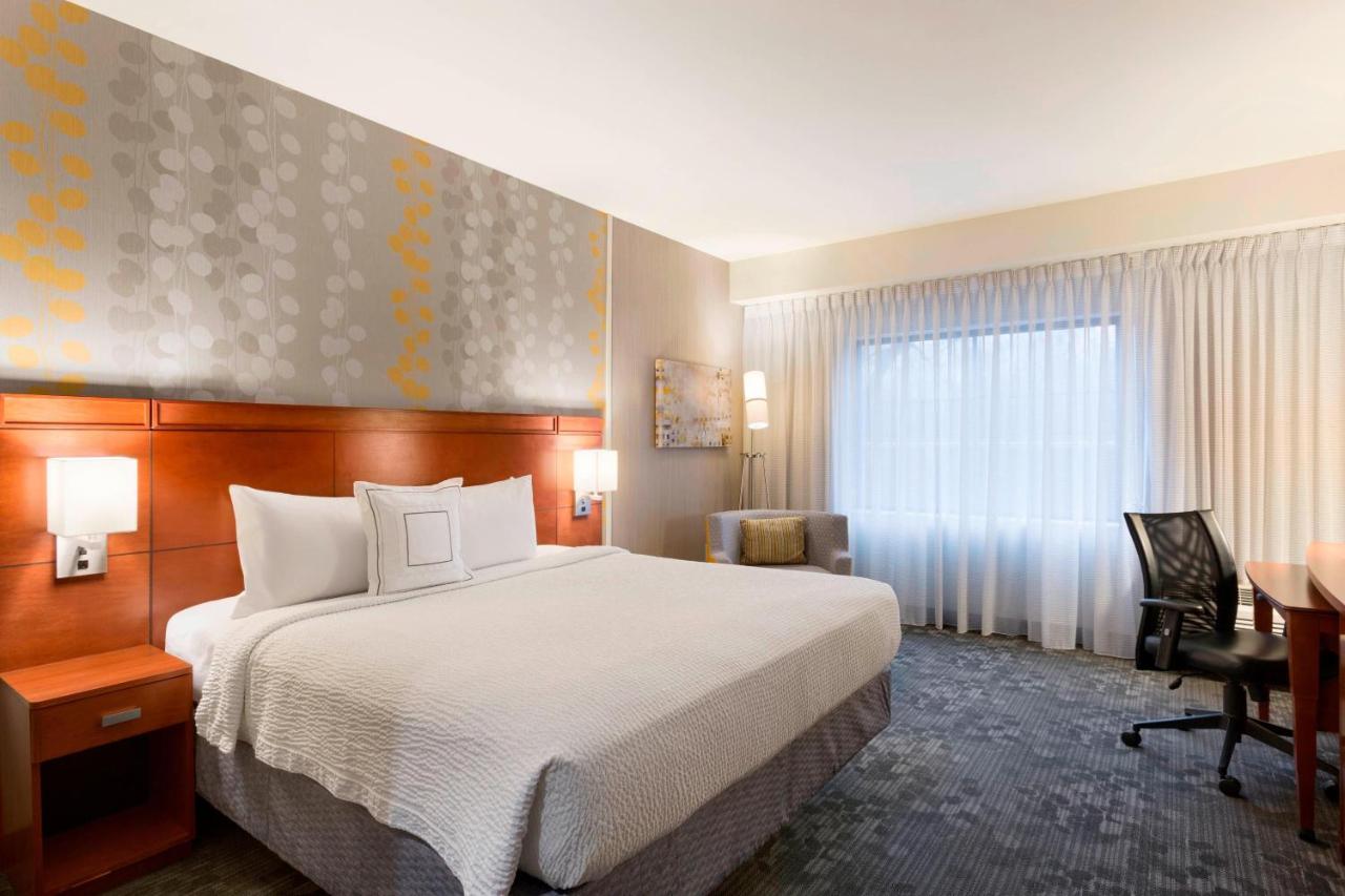| Courtyard Kalamazoo Portage