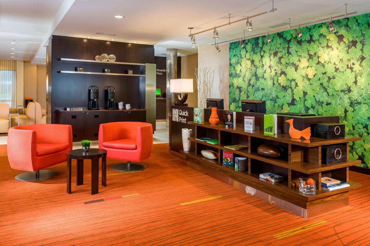 | Courtyard Kalamazoo Portage