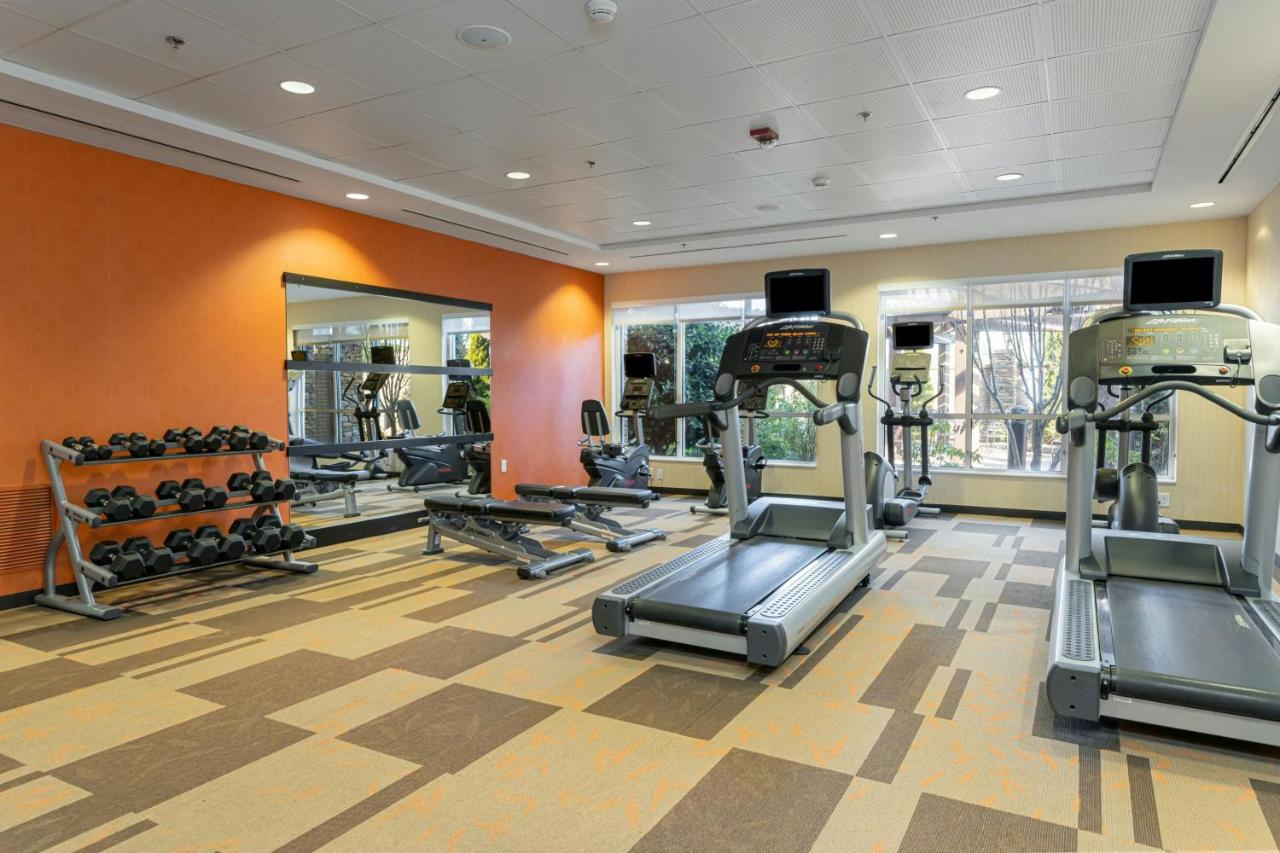 | Courtyard by Marriott Asheville Airport