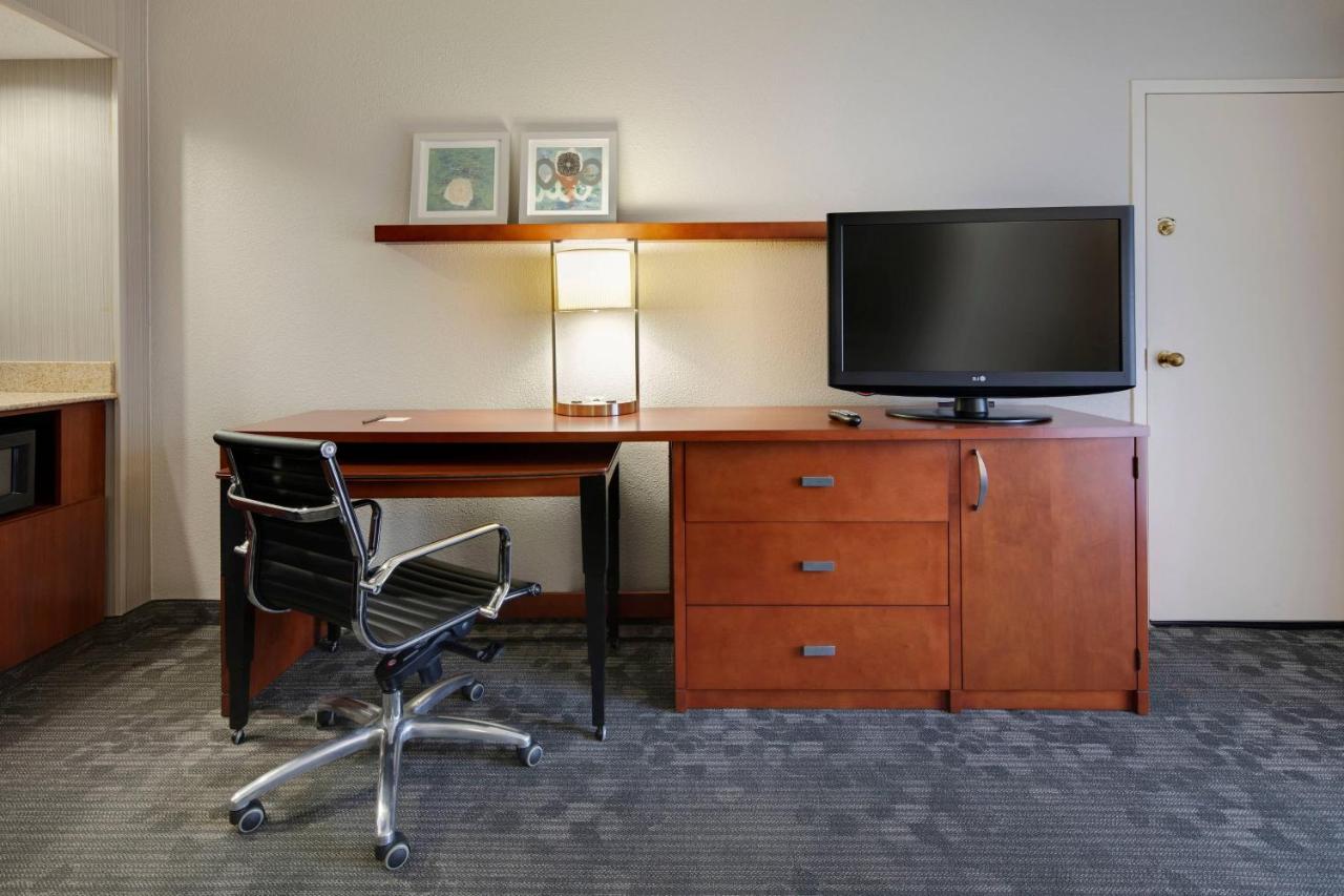  | Courtyard by Marriott Atlanta Windy Hill/Ballpark