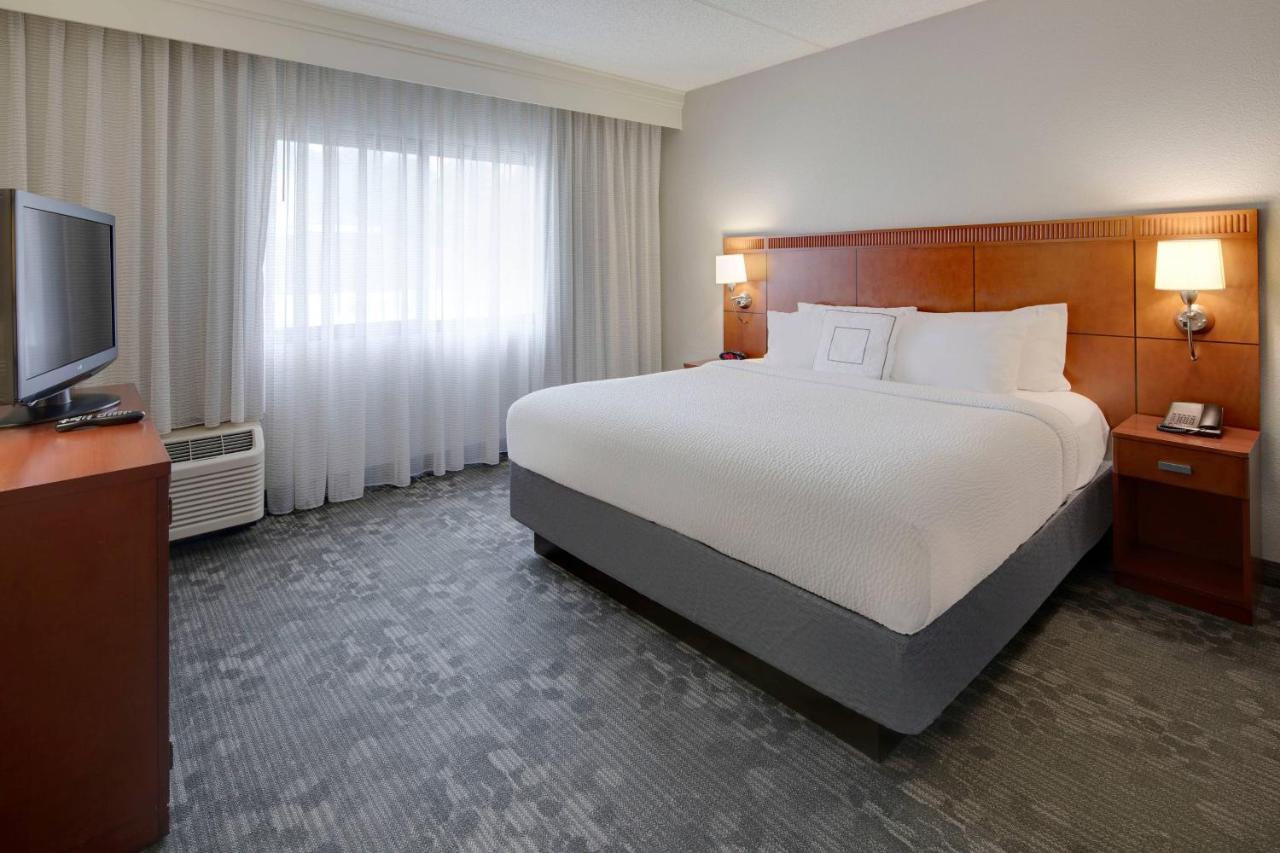  | Courtyard by Marriott Atlanta Windy Hill/Ballpark