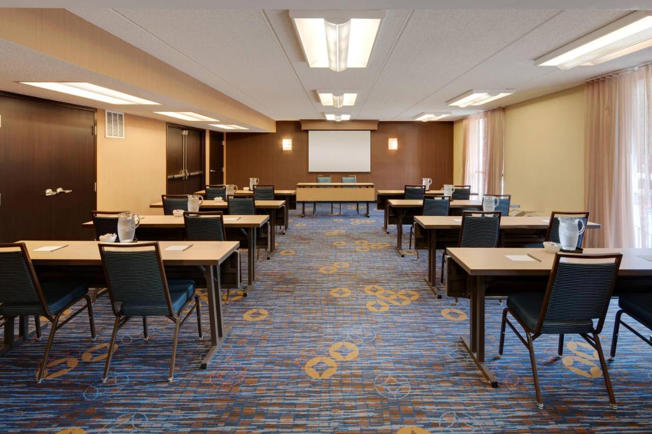 | Courtyard by Marriott Atlanta Windy Hill/Ballpark