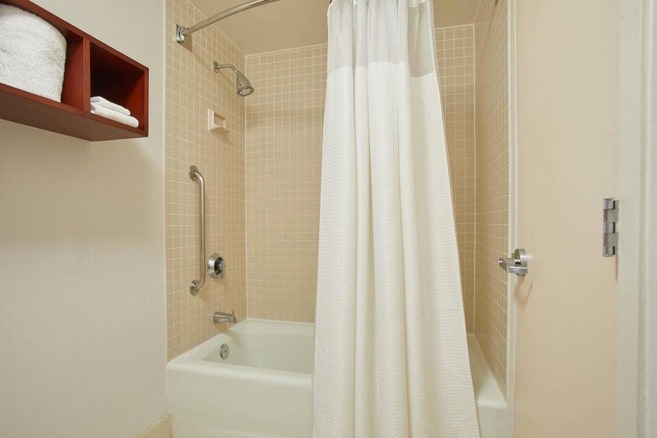  | Courtyard by Marriott Atlanta Windy Hill/Ballpark