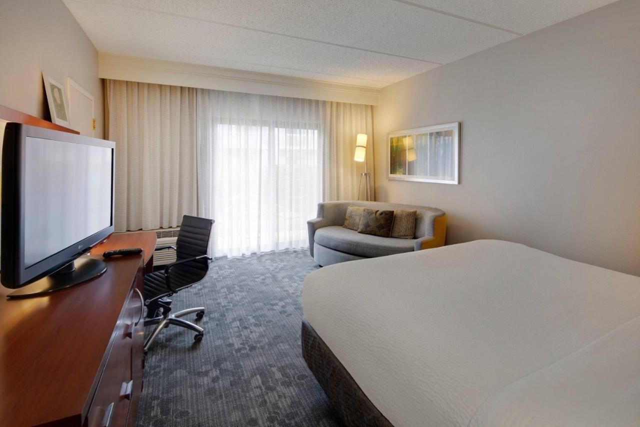  | Courtyard by Marriott Atlanta Windy Hill/Ballpark