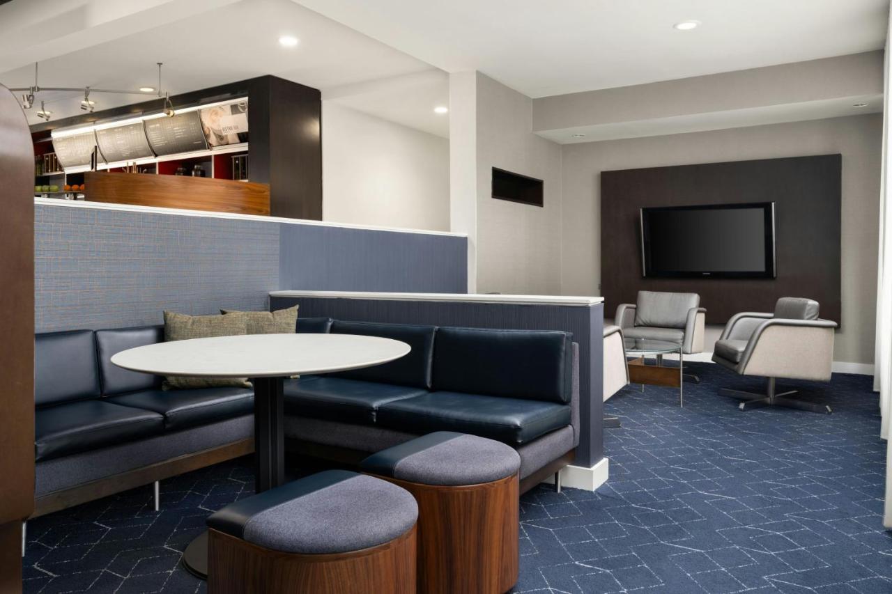 | Courtyard by Marriott Birmingham Hoover