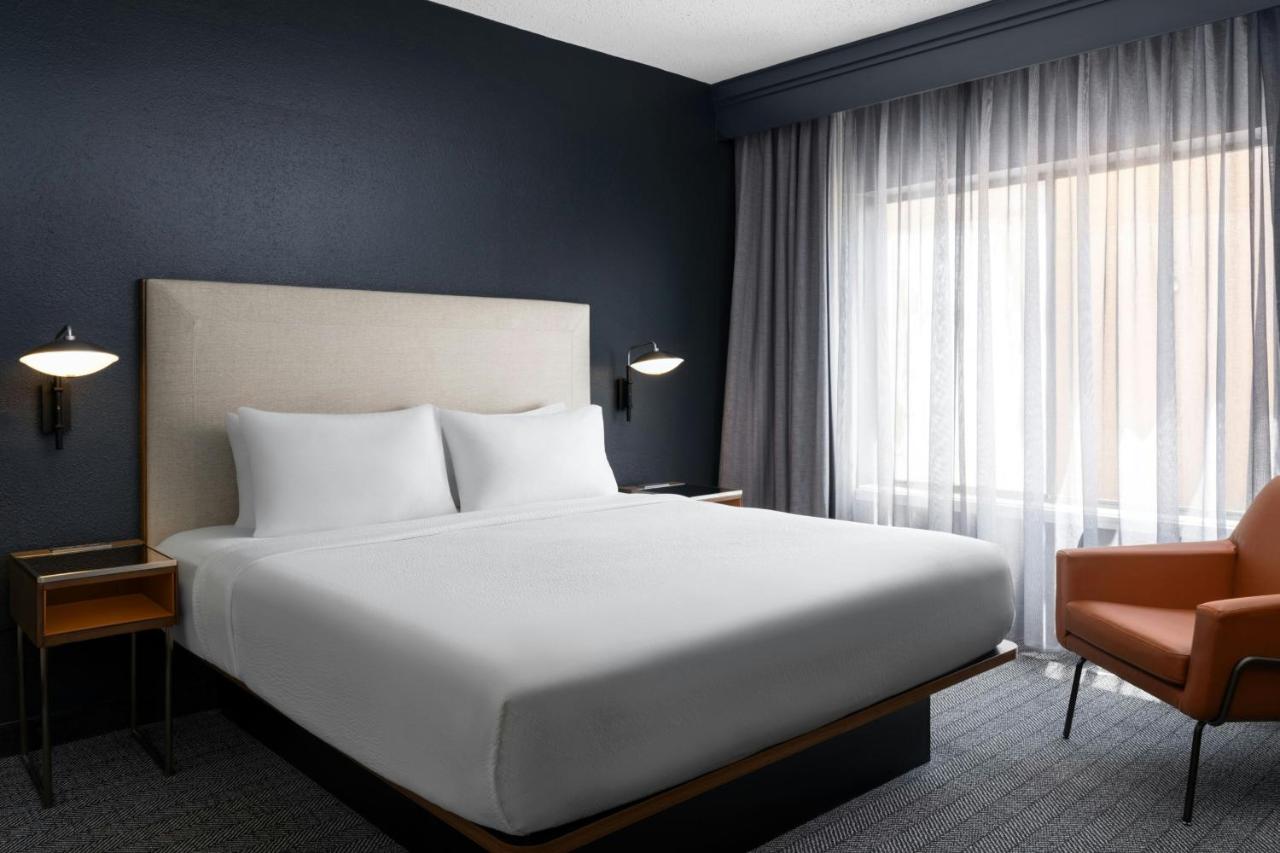 | Courtyard by Marriott Birmingham Hoover