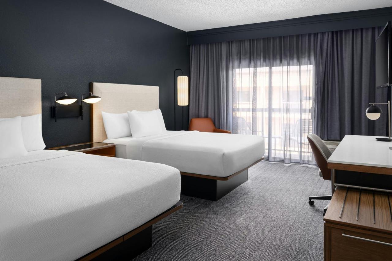 | Courtyard by Marriott Birmingham Hoover