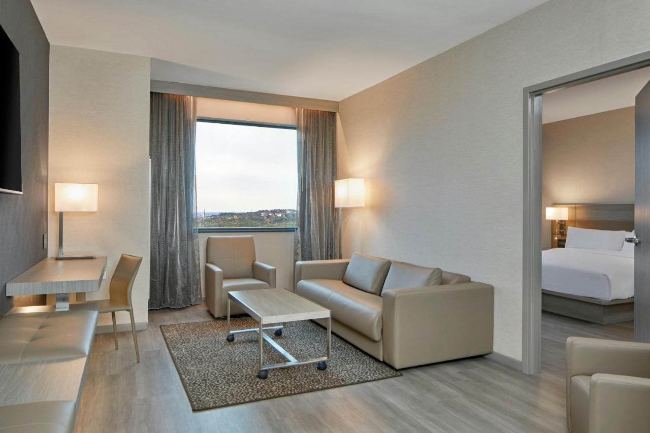 King Suite with Sofa Bed at AC Hotel by Marriott Austin Hill Country