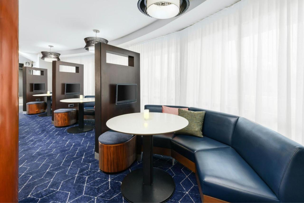 | Courtyard Hartford Farmington