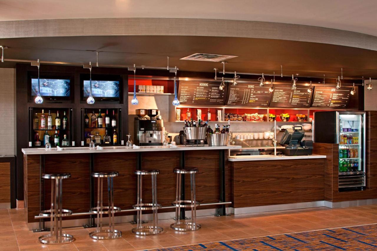 | Courtyard Hartford Farmington