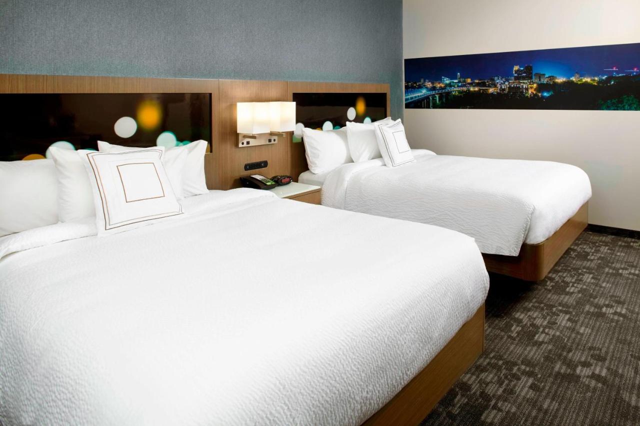 | Courtyard by Marriott Akron Downtown