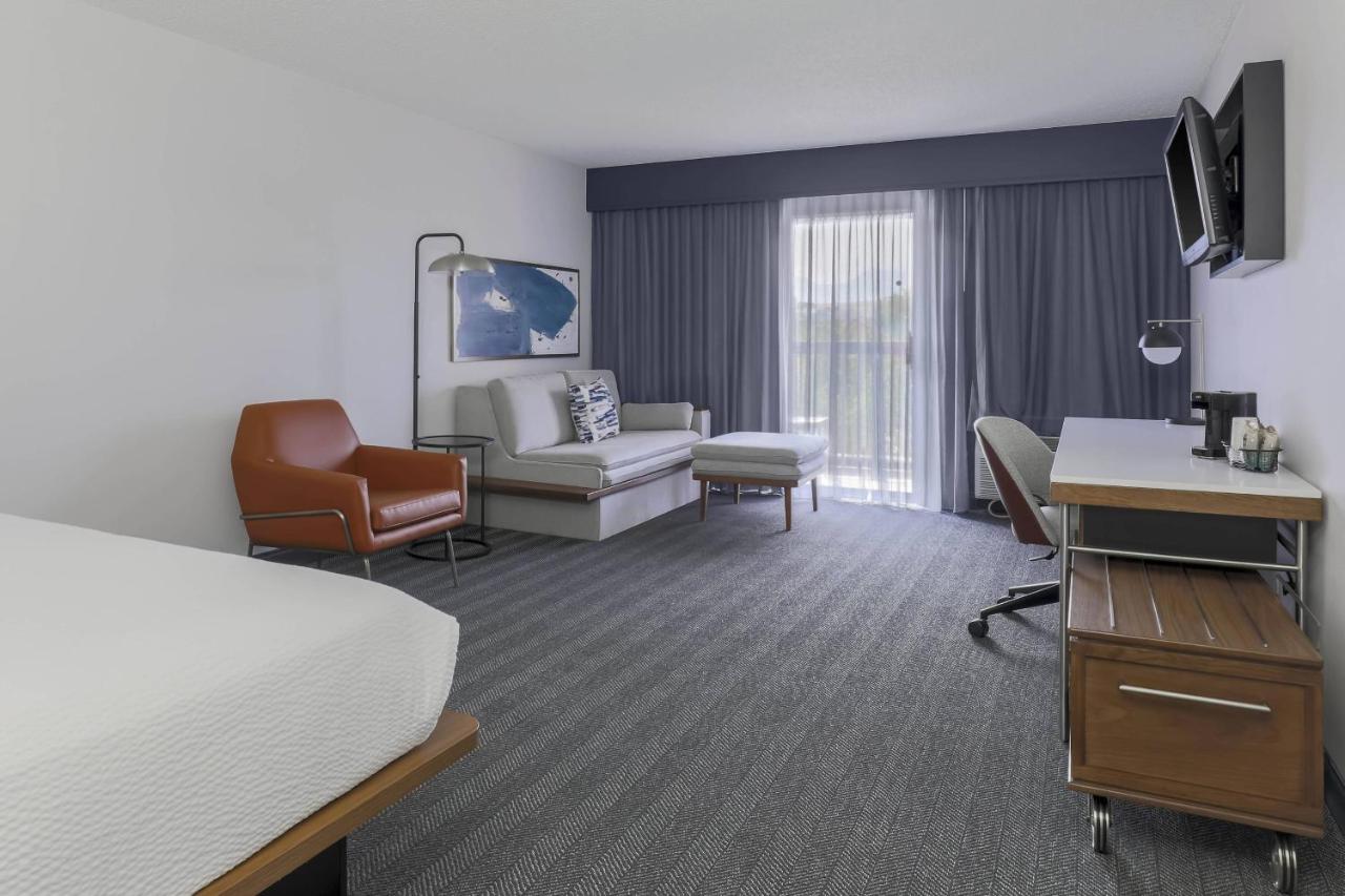 | Courtyard by Marriott Boulder Broomfield